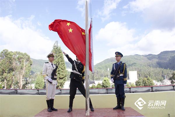 怎么看华为手机在不在保修Ɯ-热门社区讨论平台