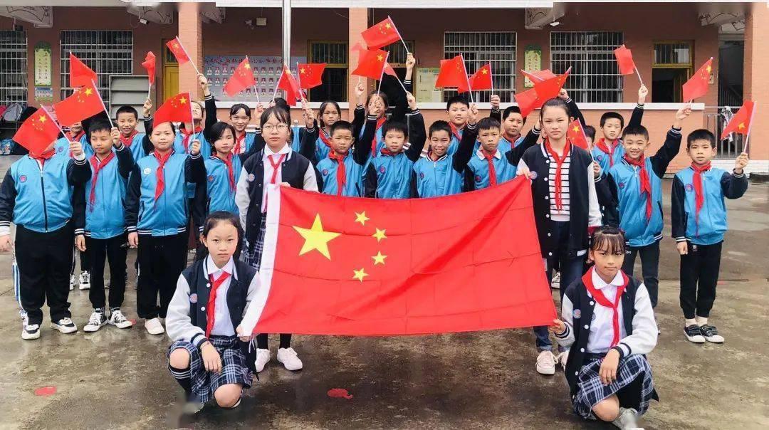 《如果奔跑是我的人生》癫剧出圈，出轨对象比我妈还老，这年头什么都敢拍